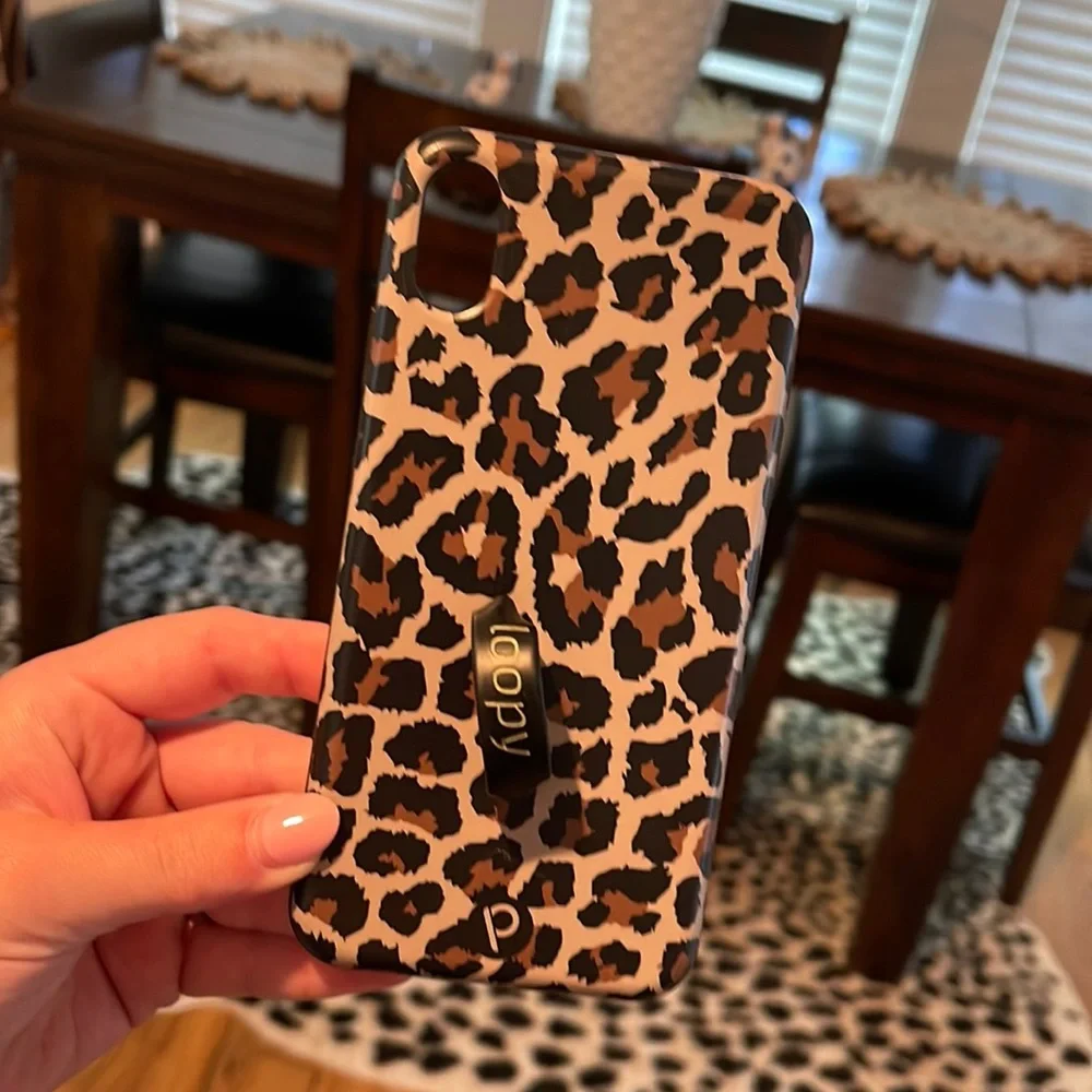 Leopard Loopy Case - Picture 1 of 2